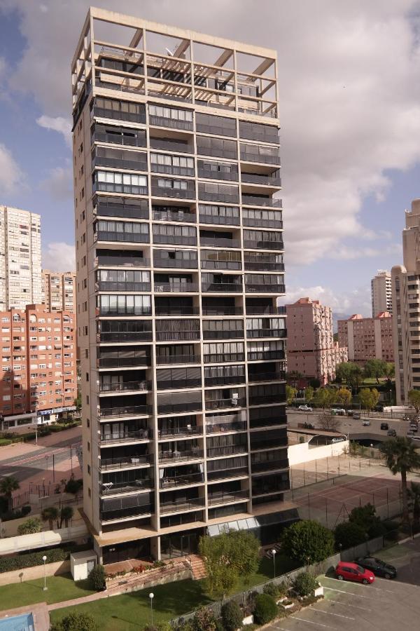 Apartamentos Torre Ipanema Бенидорм Екстериор снимка