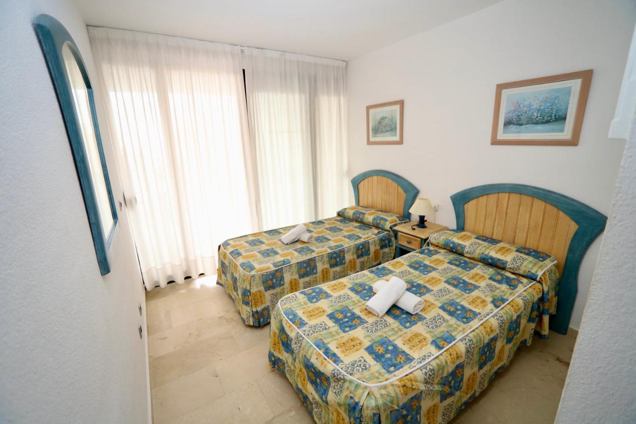 Apartamentos Torre Ipanema Бенидорм Екстериор снимка
