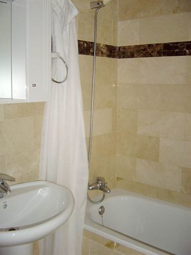 Apartamentos Torre Ipanema Бенидорм Екстериор снимка